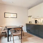 Exclusive Aparthotel 4*