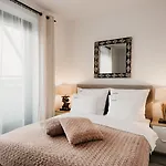 Exclusive Aparthotel Breslavia